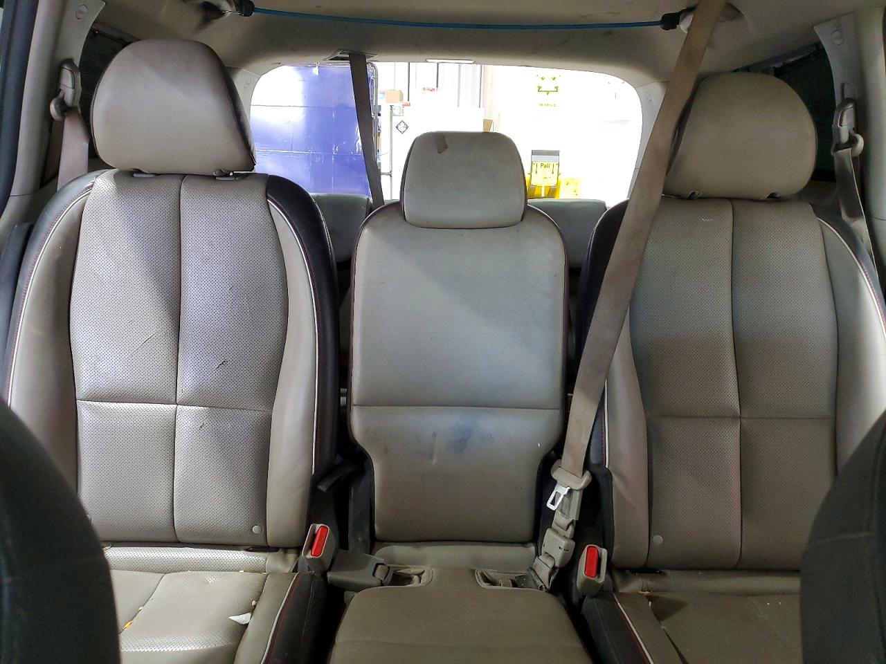 2017 KIA SEDONA