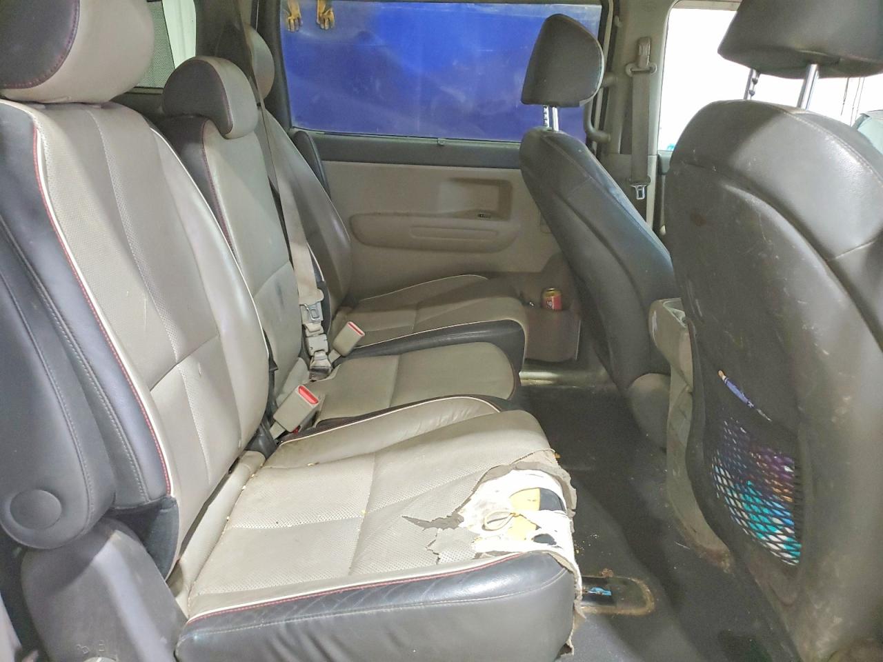 2017 KIA SEDONA