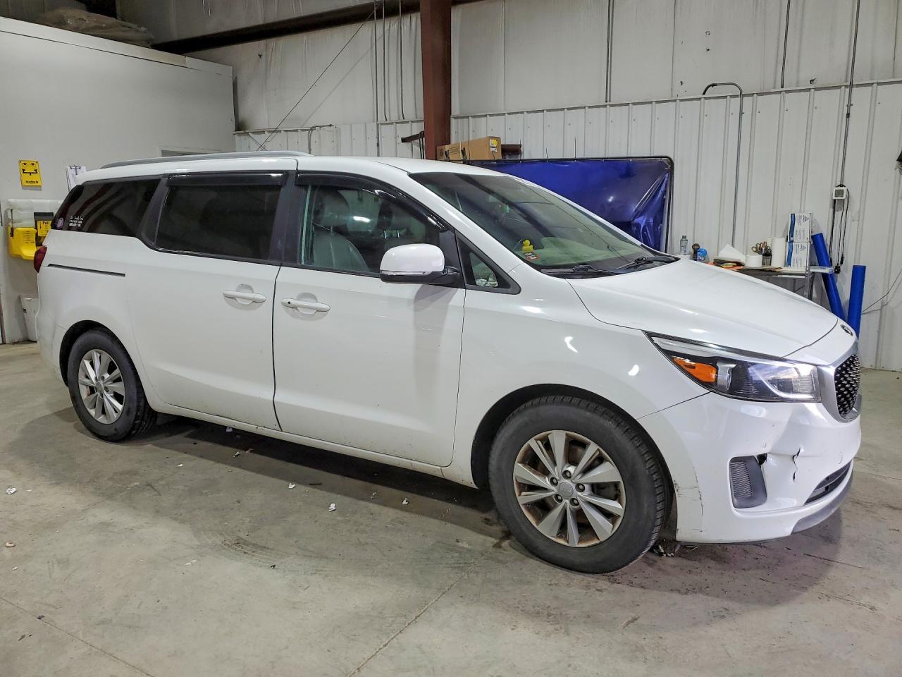 2017 KIA SEDONA