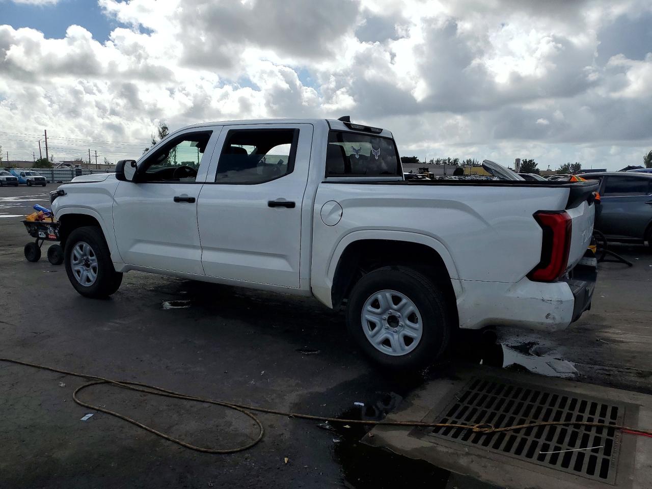 2025 TOYOTA TUNDRA