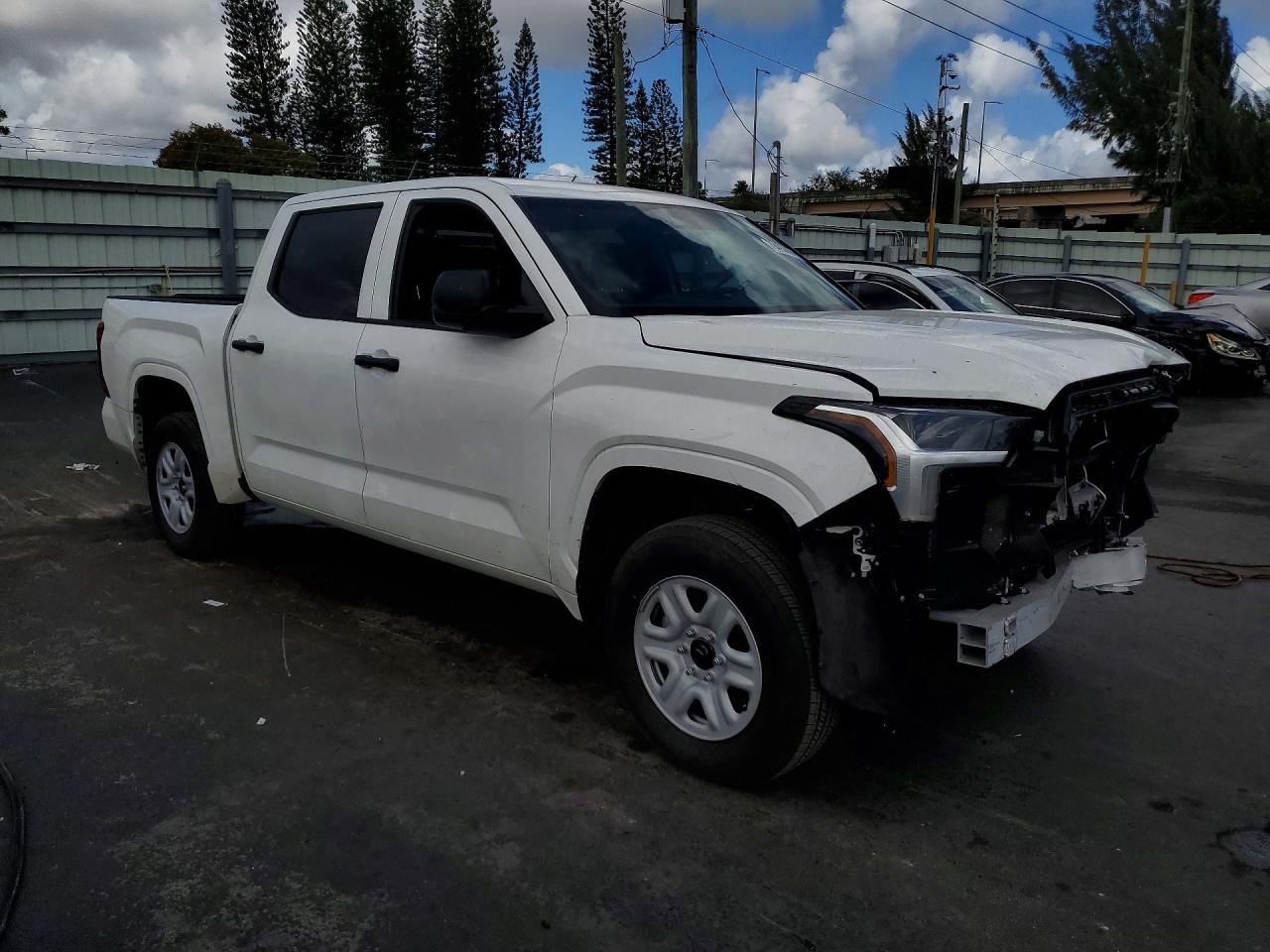 2025 TOYOTA TUNDRA