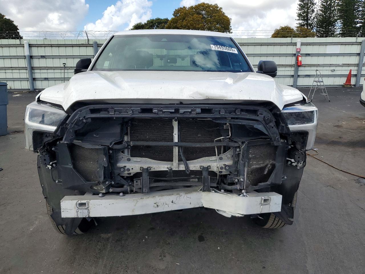 2025 TOYOTA TUNDRA