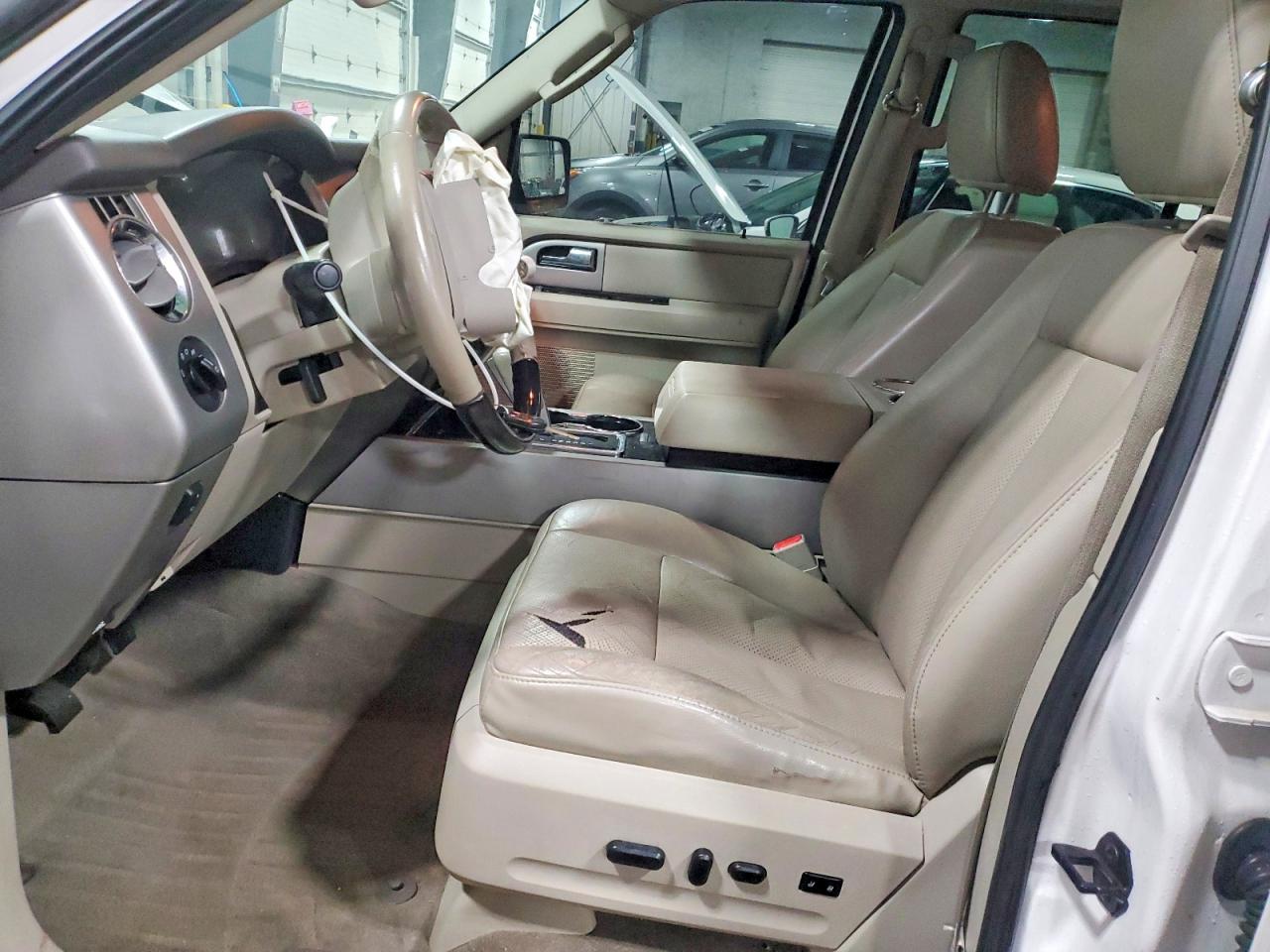 2011 FORD EXPEDITION