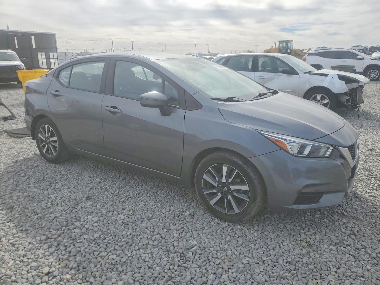 2021 NISSAN VERSA