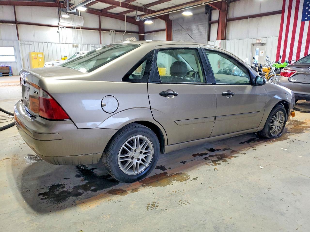 2005 FORD FOCUS