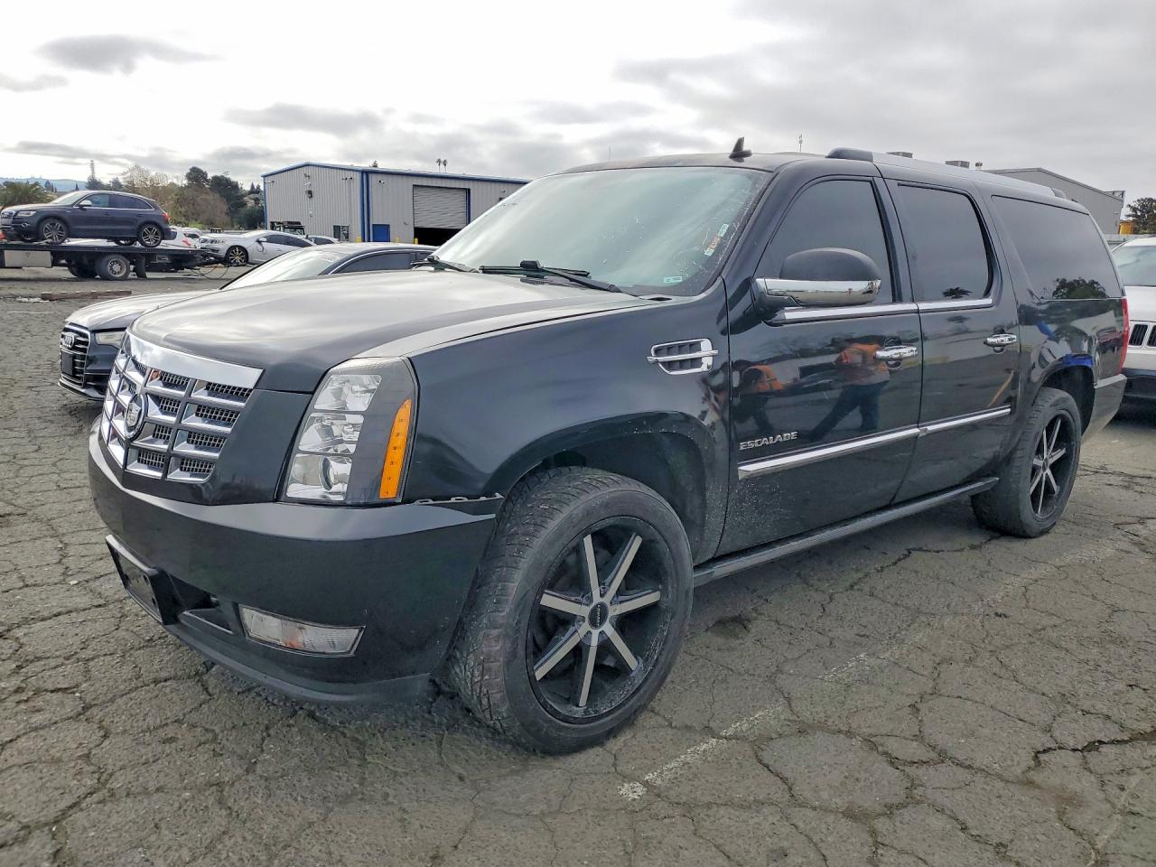 2011 CADILLAC ESCALADE