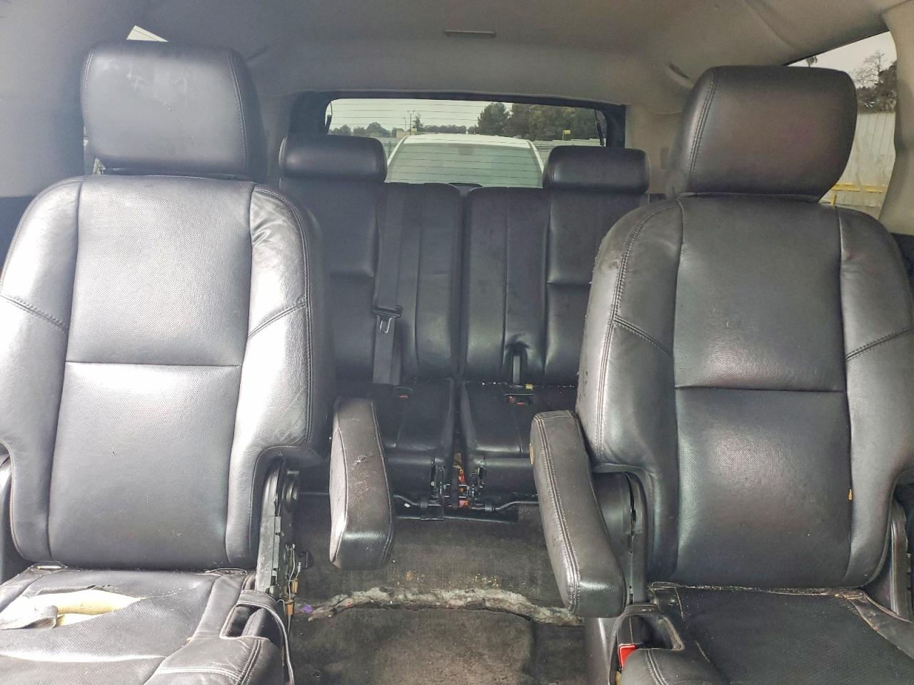 2011 CADILLAC ESCALADE
