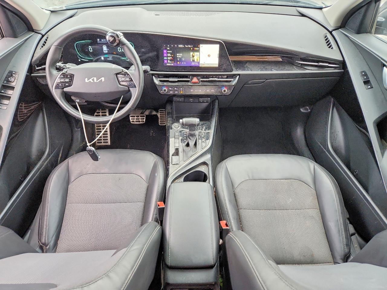 2023 KIA NIRO