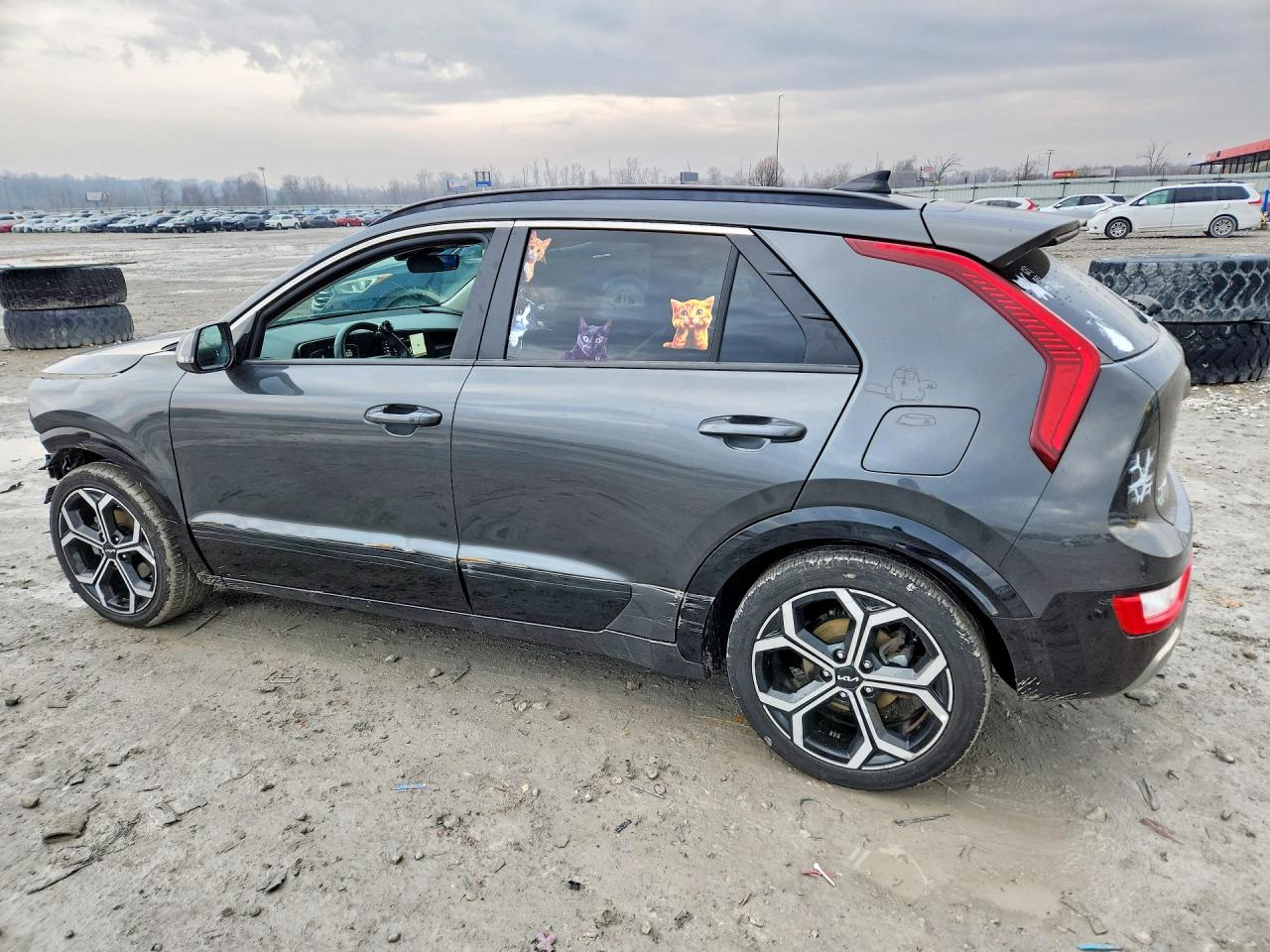 2023 KIA NIRO