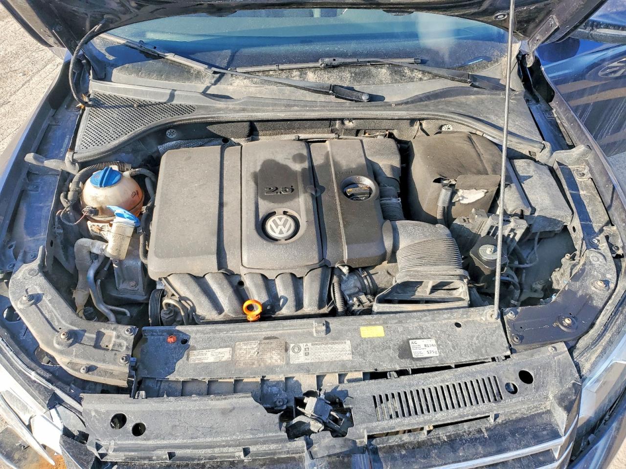 2012 VOLKSWAGEN PASSAT