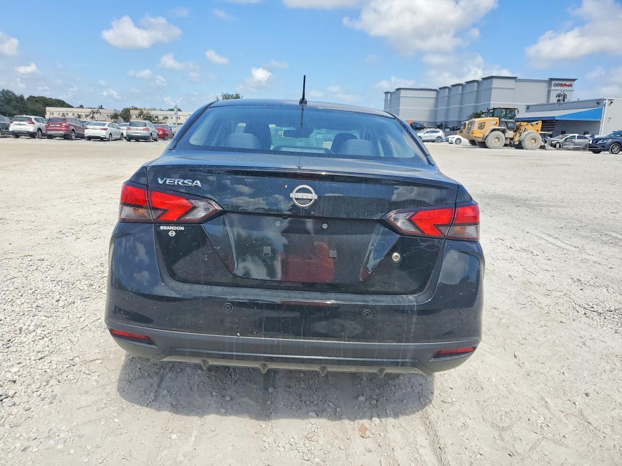 2023 NISSAN VERSA