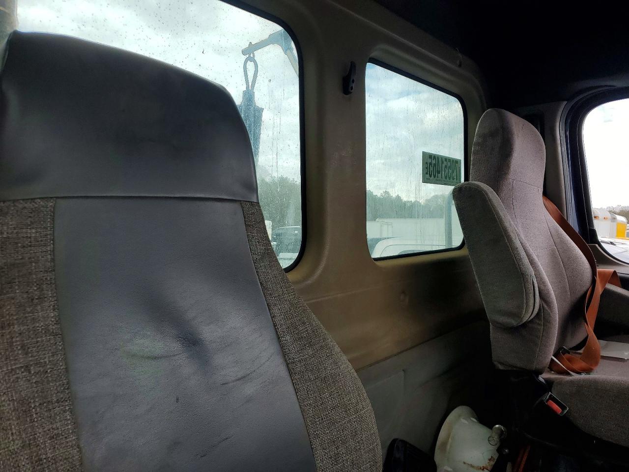 2010 FREIGHTLINER CASCADIA