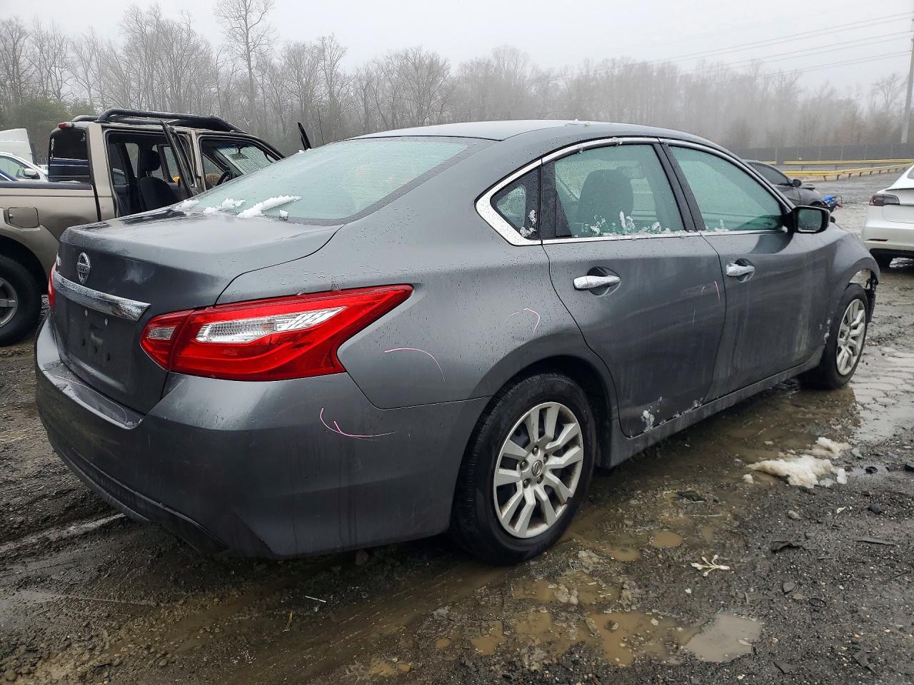 2017 NISSAN ALTIMA