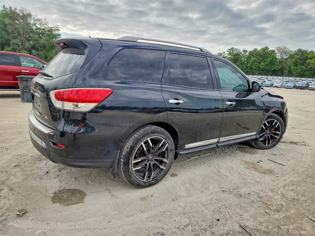 2015 NISSAN PATHFINDER