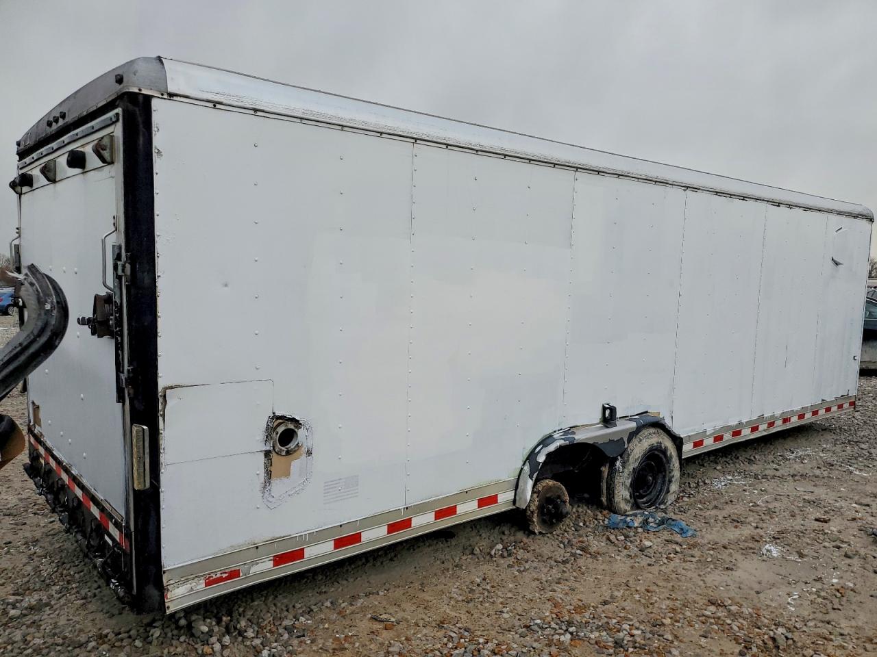 2011 WELLS CARGO ENCLSDTRLR