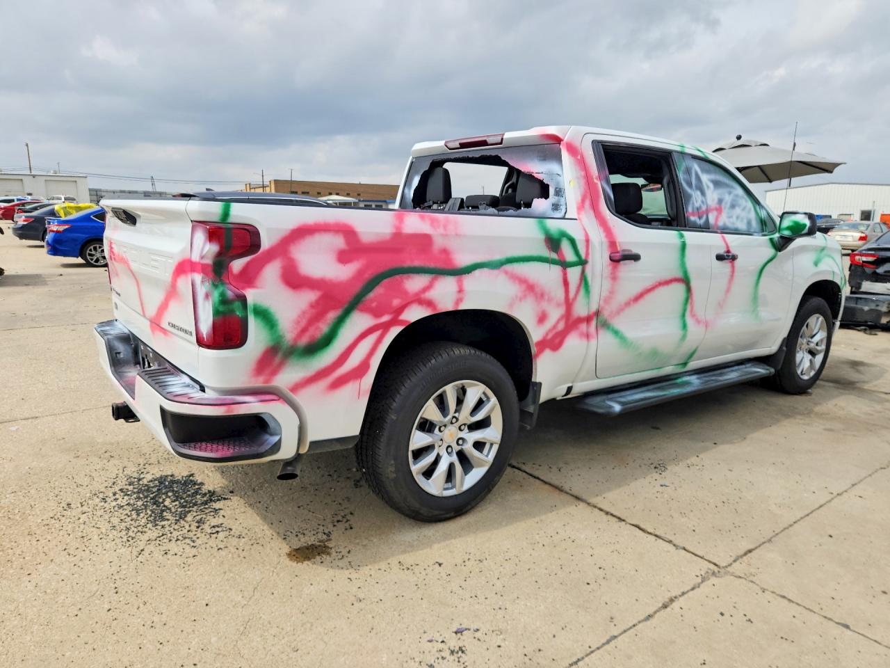 2024 CHEVROLET SILVERADO