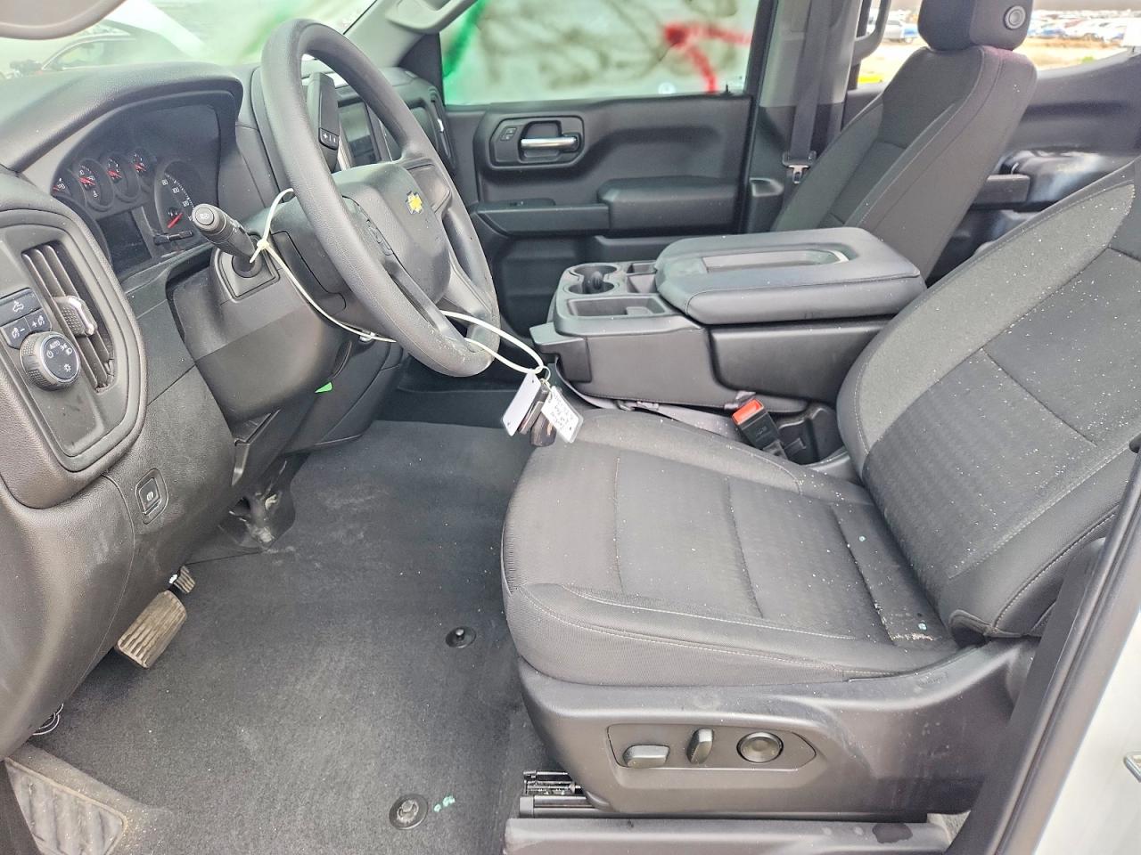 2024 CHEVROLET SILVERADO
