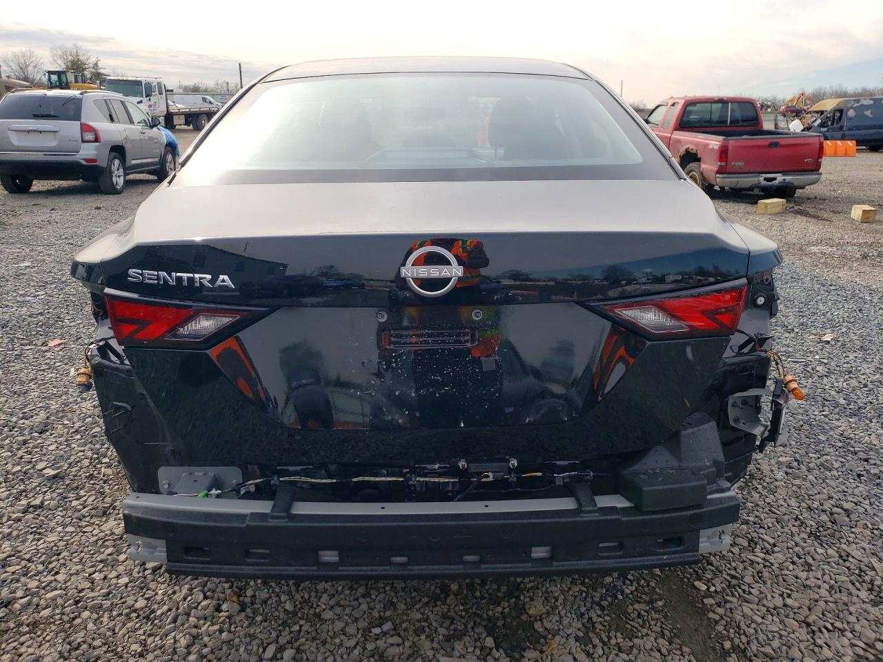 2025 NISSAN SENTRA