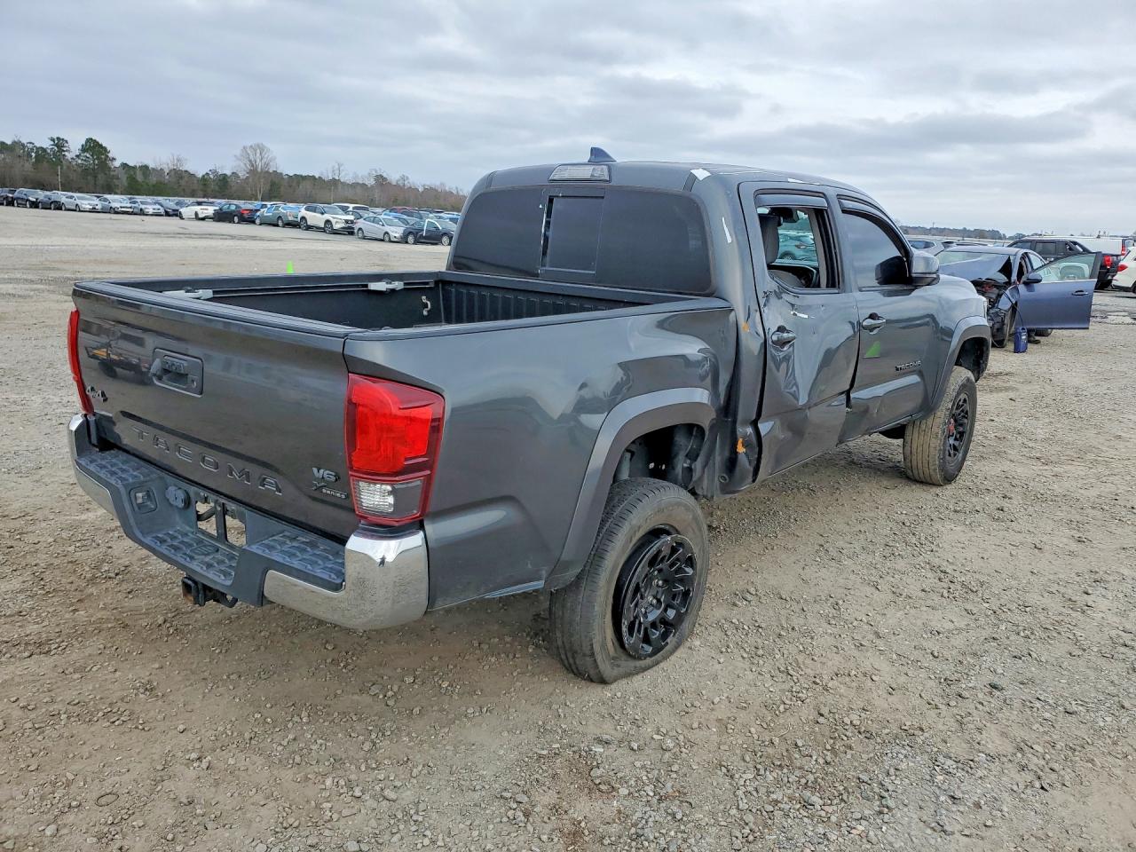 2019 TOYOTA TACOMA