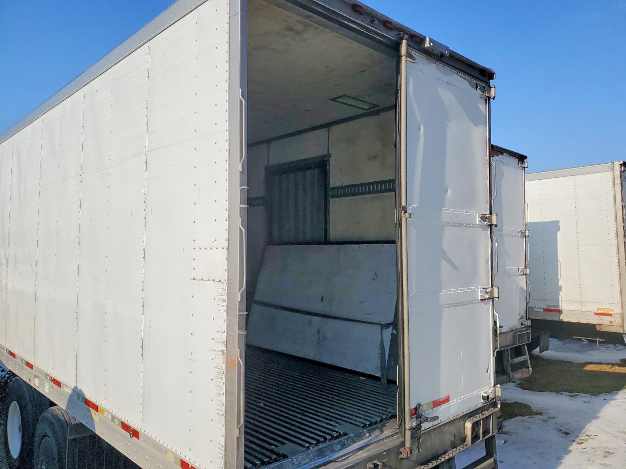 2016 UTILITY SEMI TRAIL