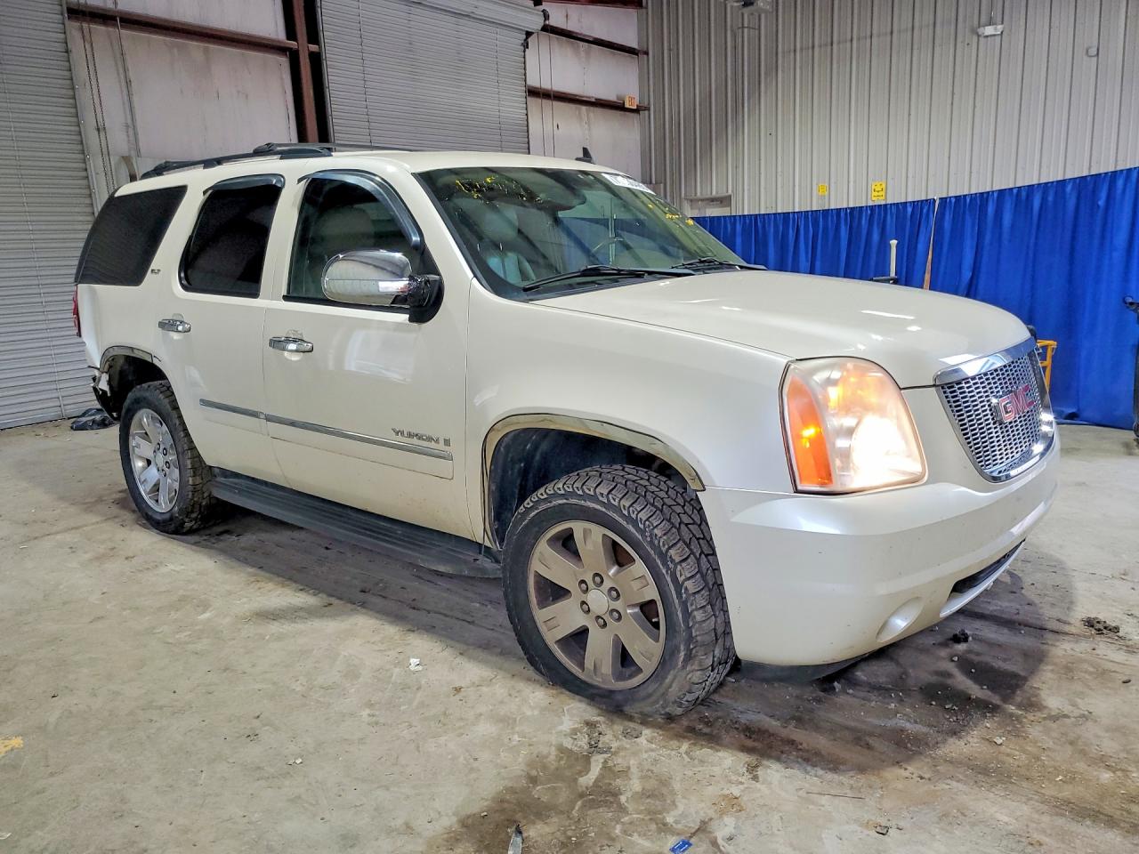2009 GMC YUKON