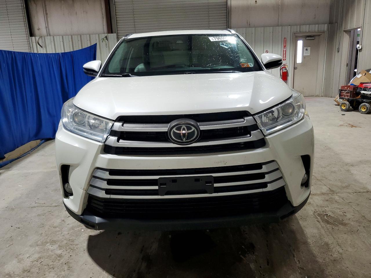 2019 TOYOTA HIGHLANDER