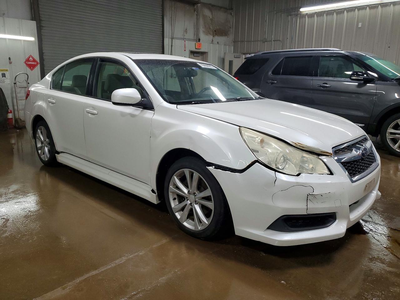 2014 SUBARU LEGACY