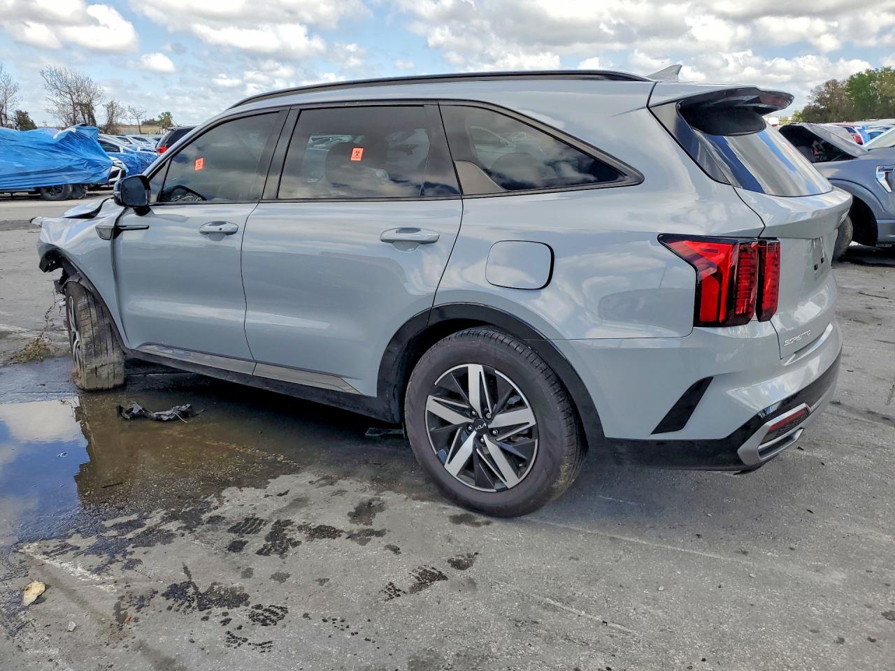 2023 KIA SORENTO