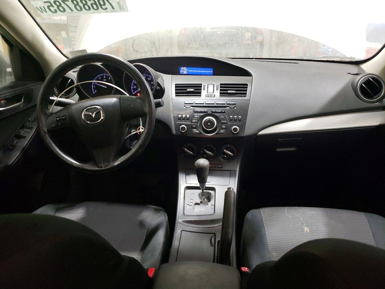 2013 MAZDA 3