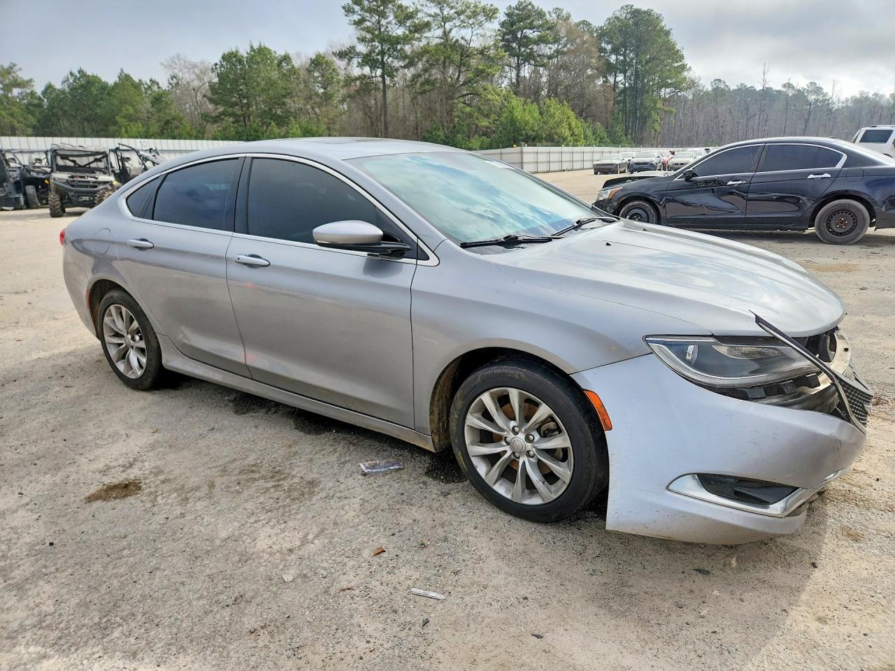 2015 CHRYSLER 200