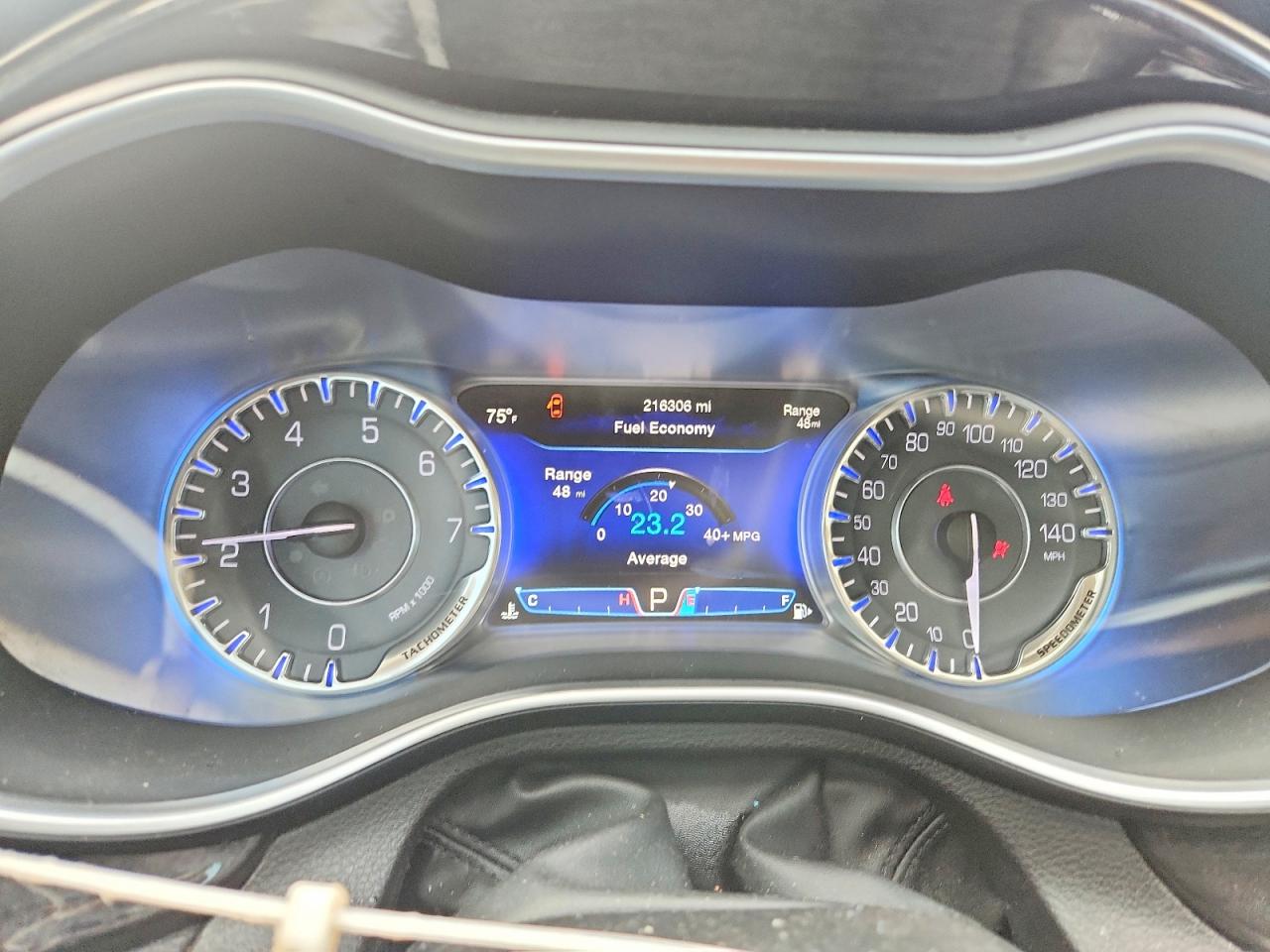 2015 CHRYSLER 200
