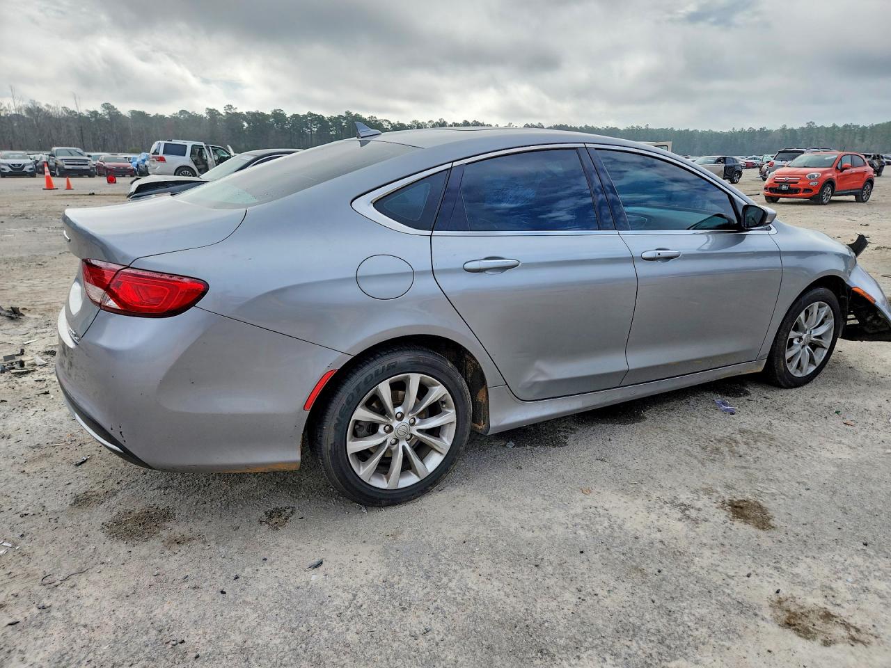 2015 CHRYSLER 200