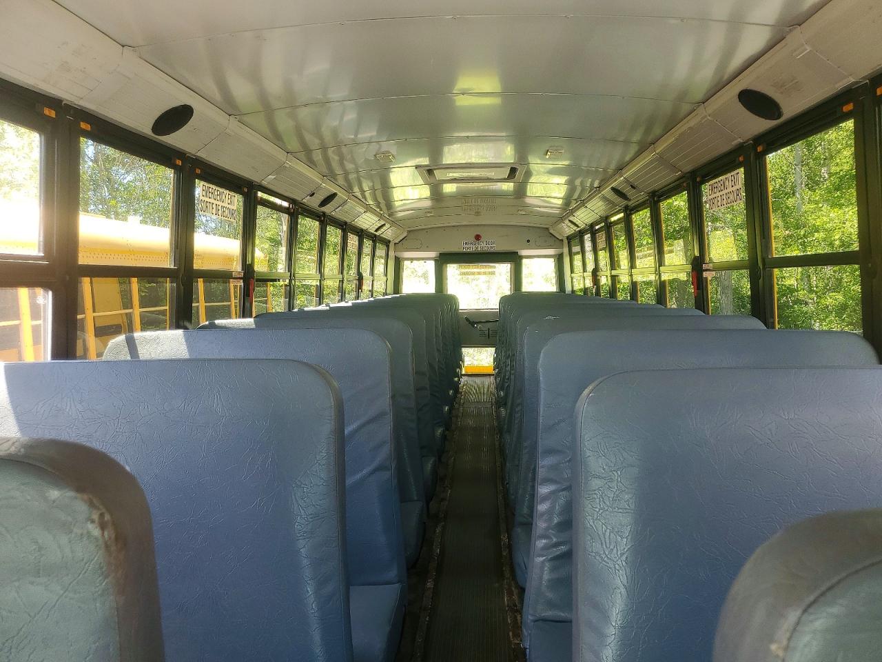 2011 THOMAS CHASSIS B2