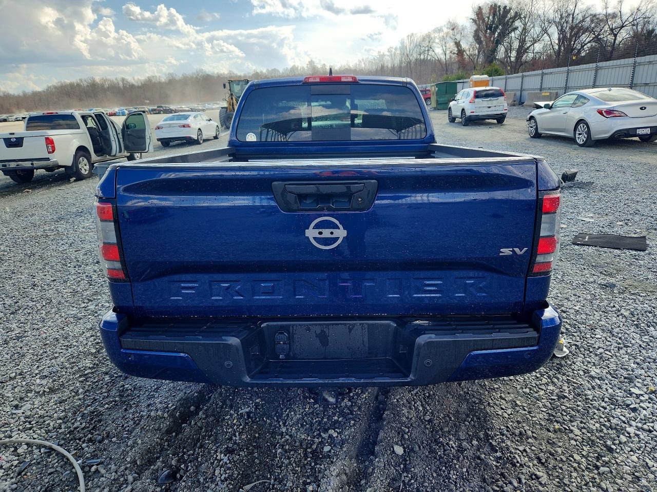 2023 NISSAN FRONTIER