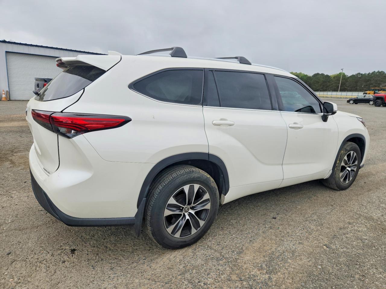 2020 TOYOTA HIGHLANDER