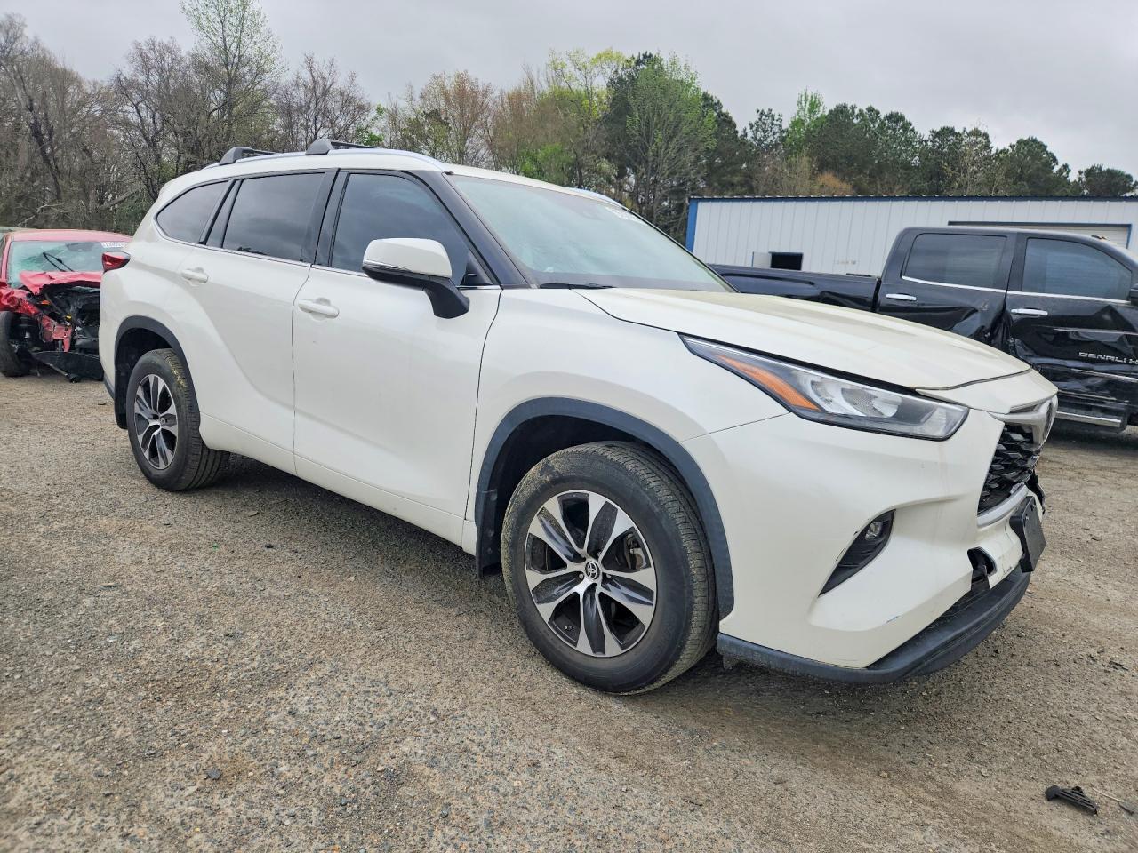 2020 TOYOTA HIGHLANDER