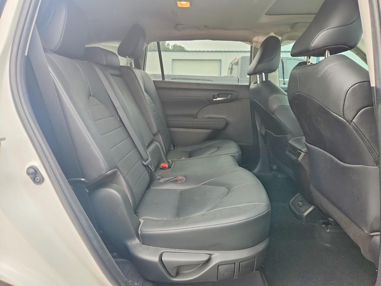 2020 TOYOTA HIGHLANDER