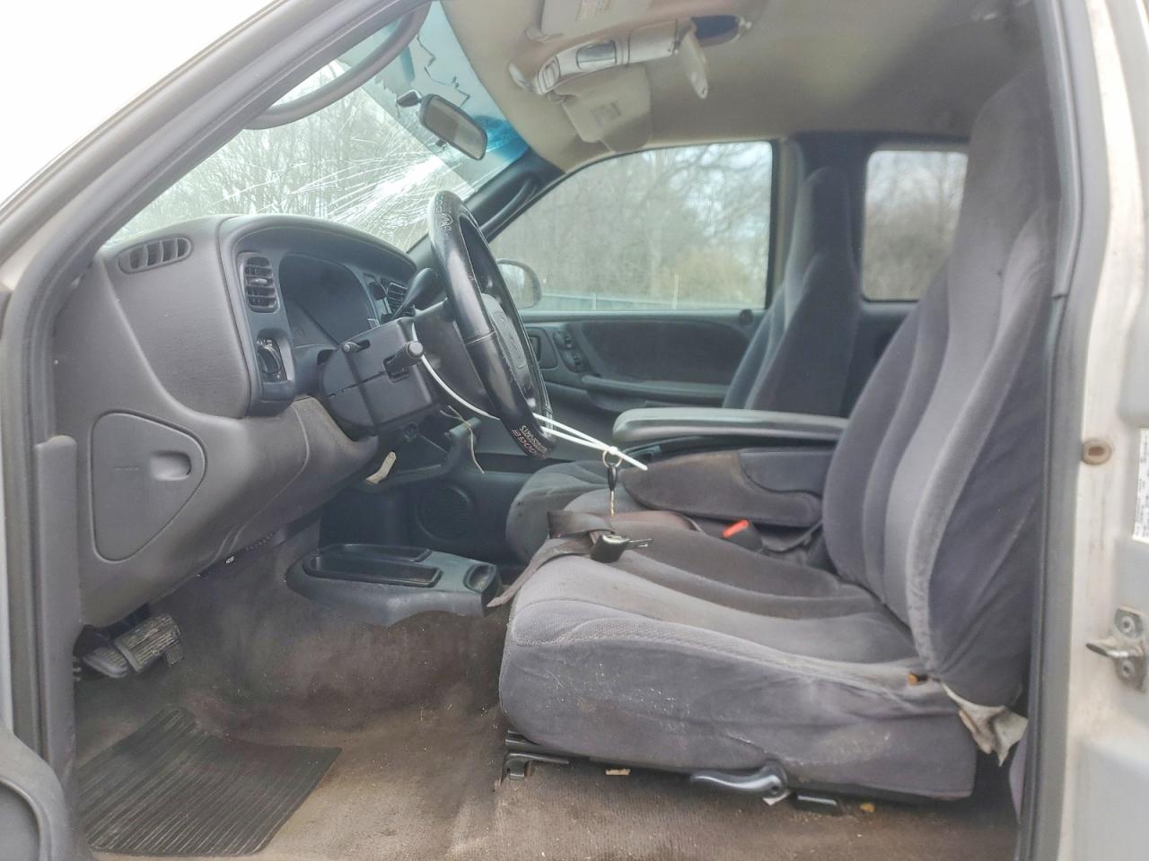 2000 DODGE DAKOTA