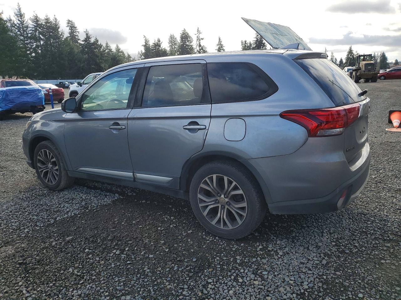 2018 MITSUBISHI OUTLANDER