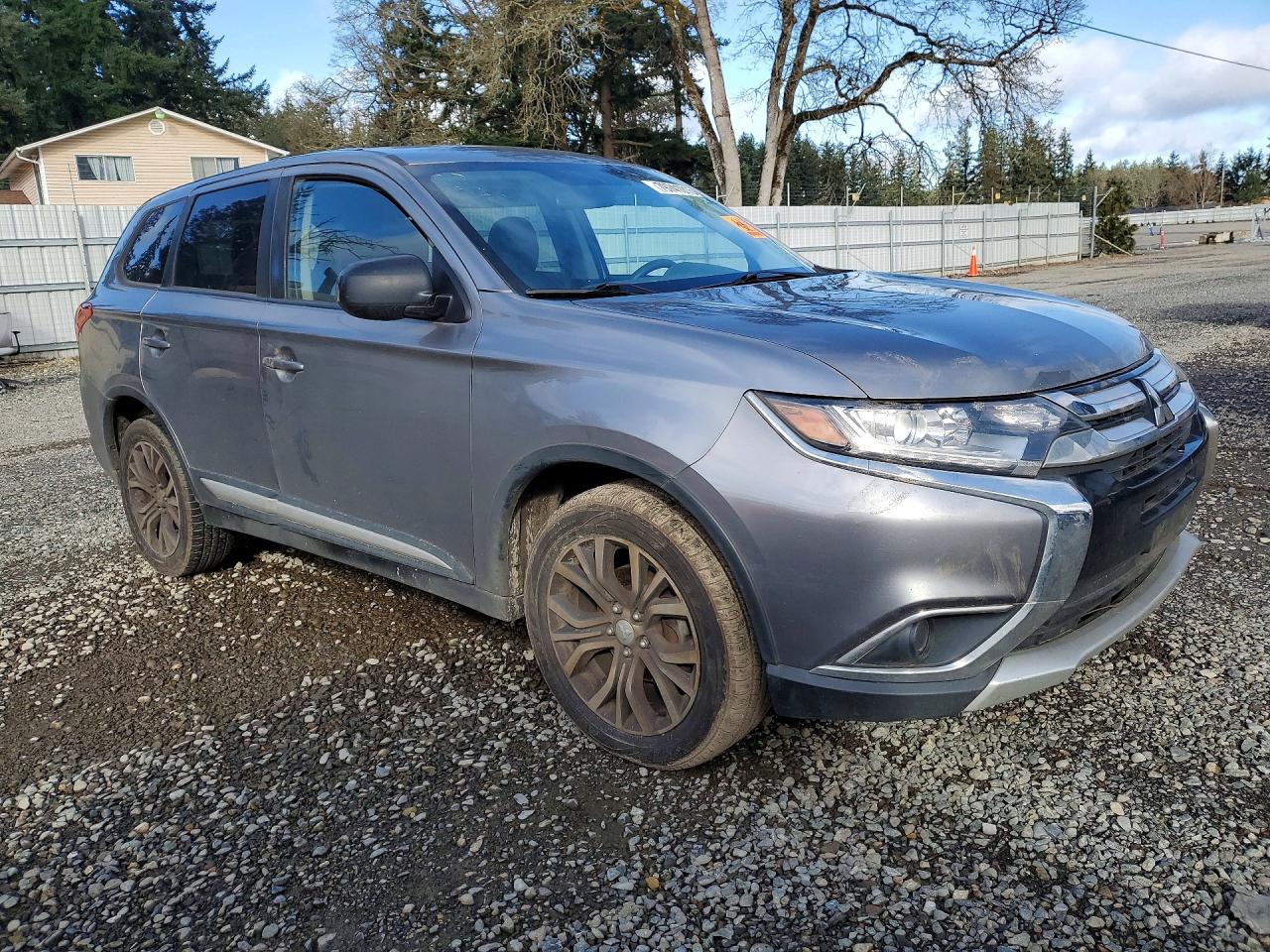 2018 MITSUBISHI OUTLANDER
