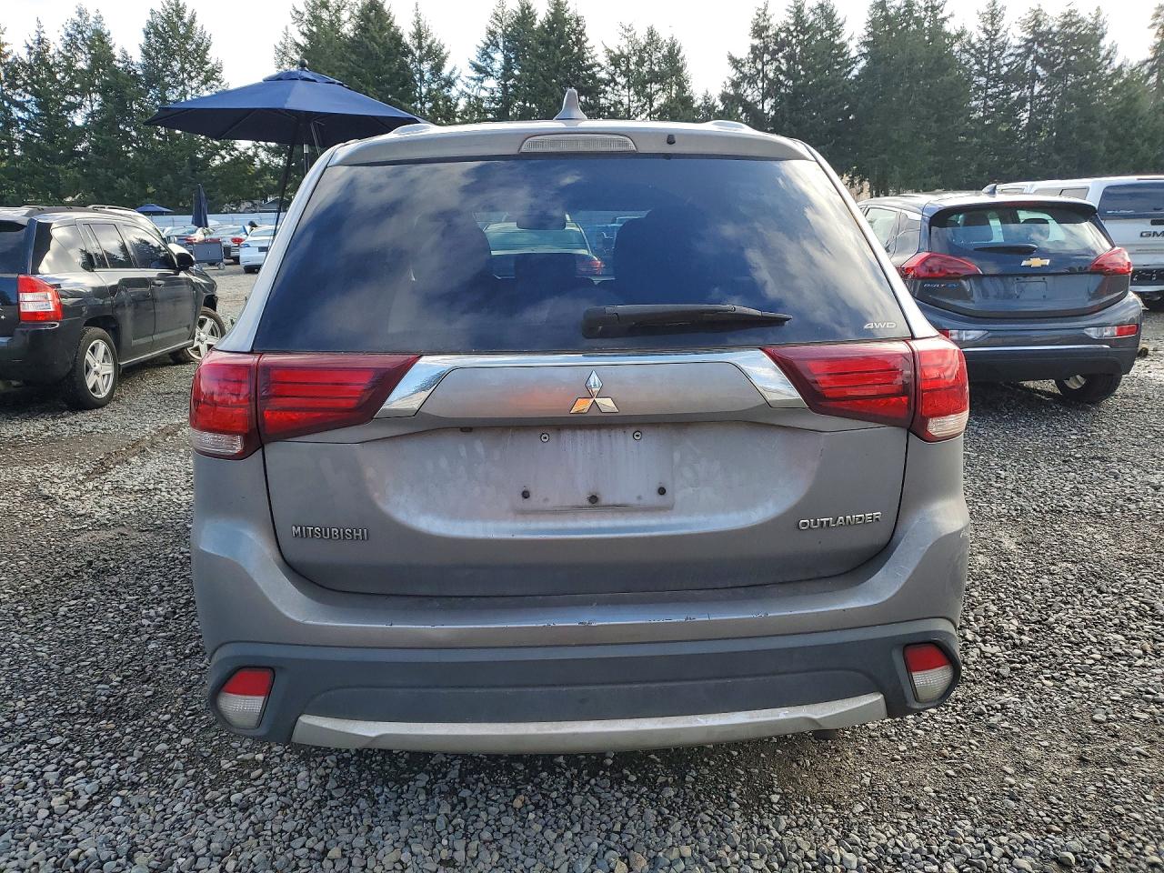 2018 MITSUBISHI OUTLANDER