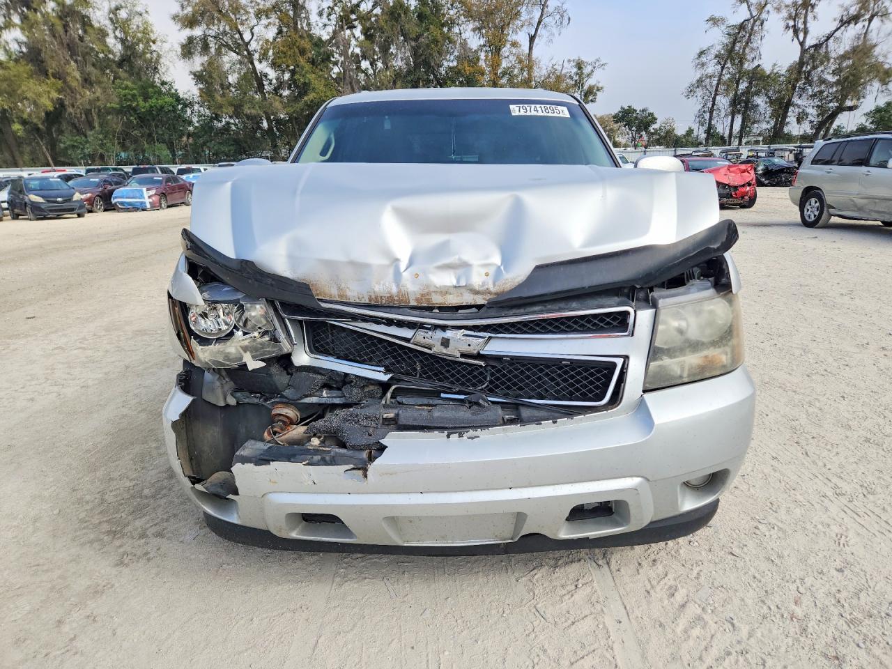 2011 CHEVROLET SUBURBAN