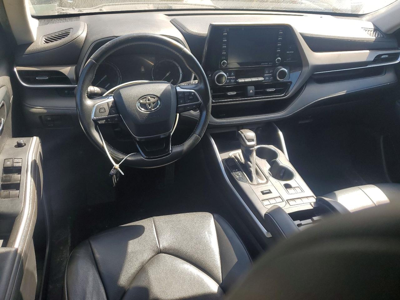 2020 TOYOTA HIGHLANDER