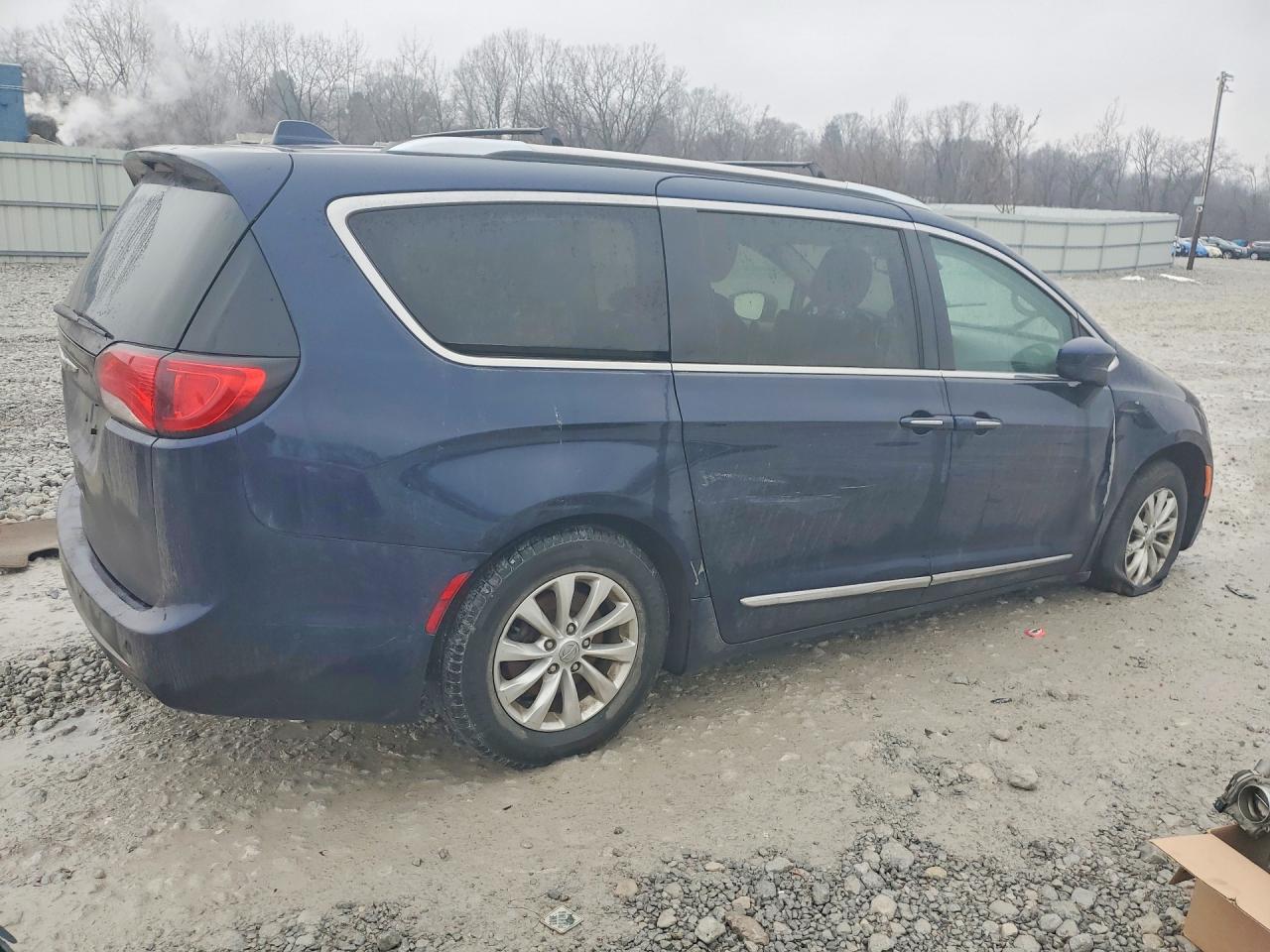 2019 CHRYSLER PACIFICA