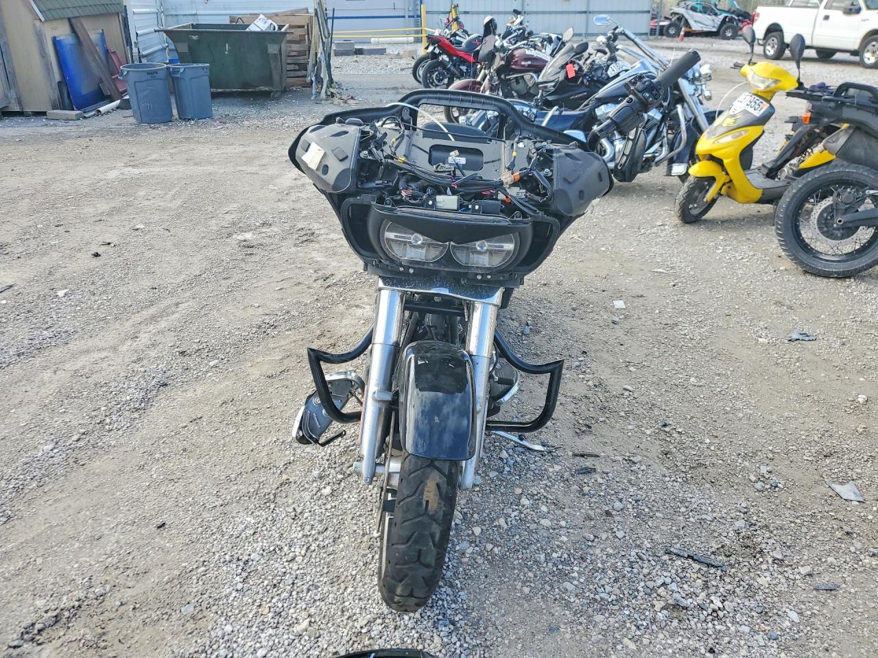 2018 HARLEY-DAVIDSON FL
