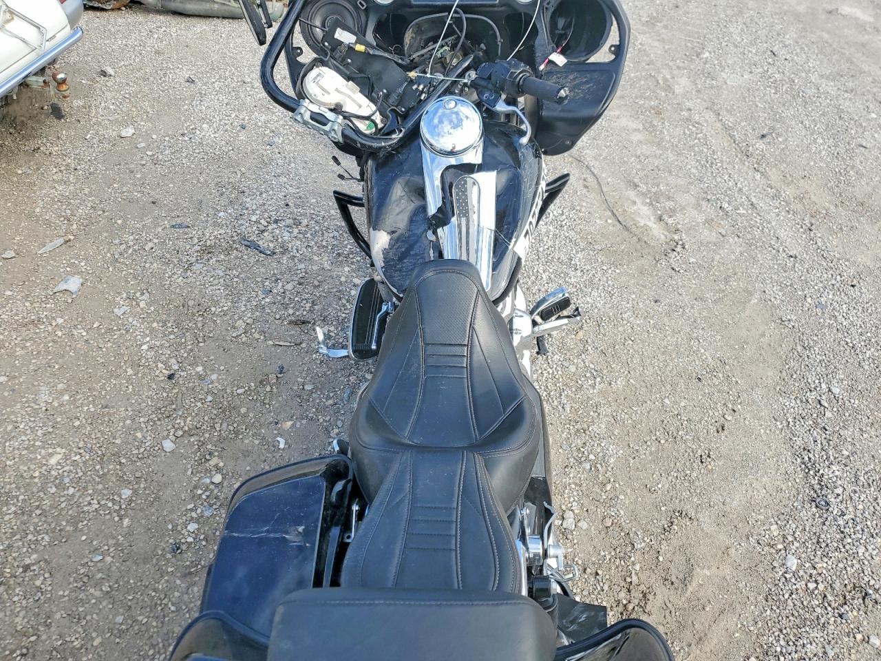 2018 HARLEY-DAVIDSON FL