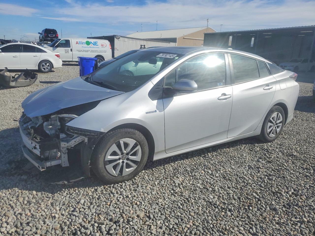 2017 TOYOTA PRIUS