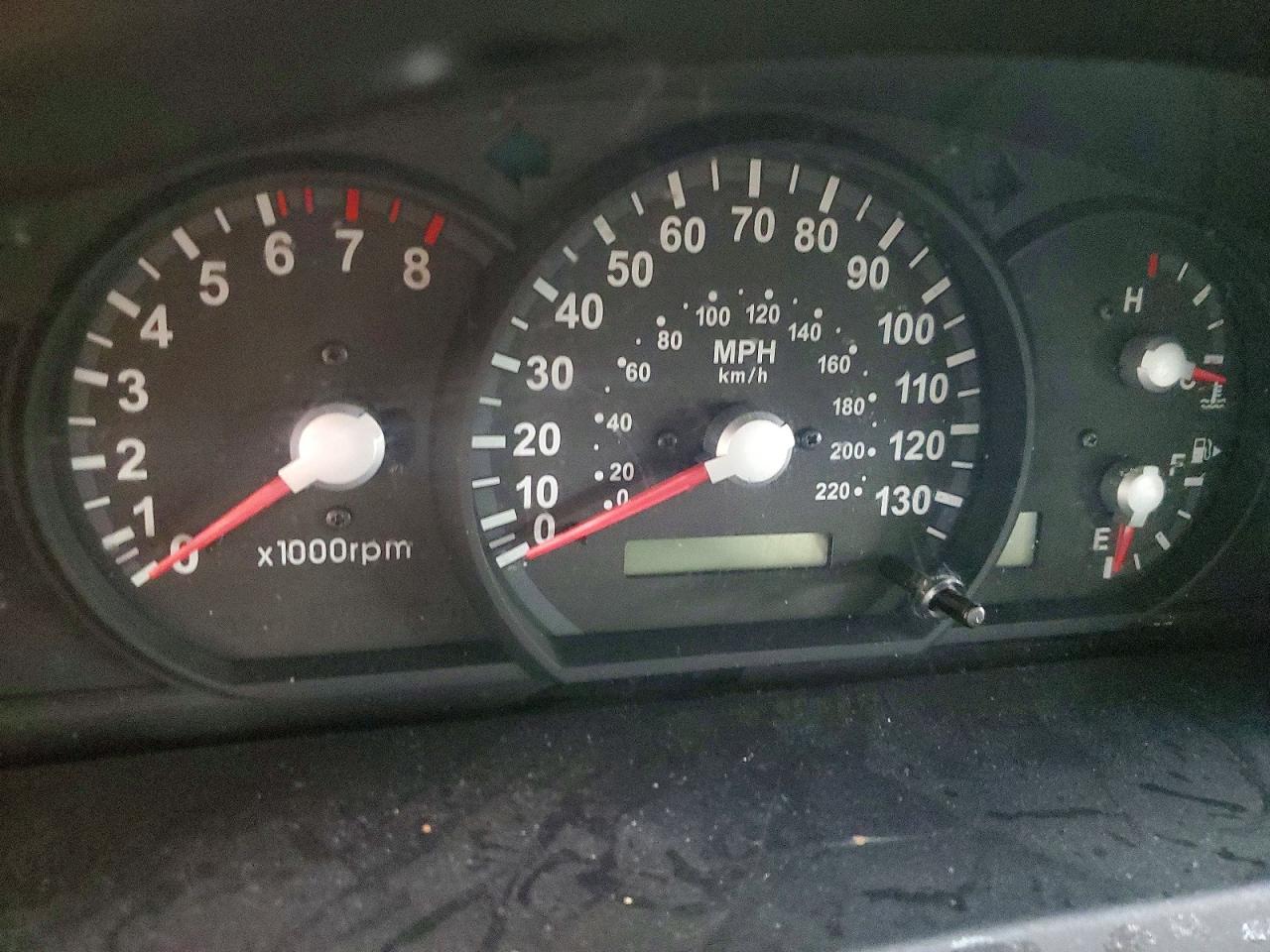 2005 KIA SORENTO