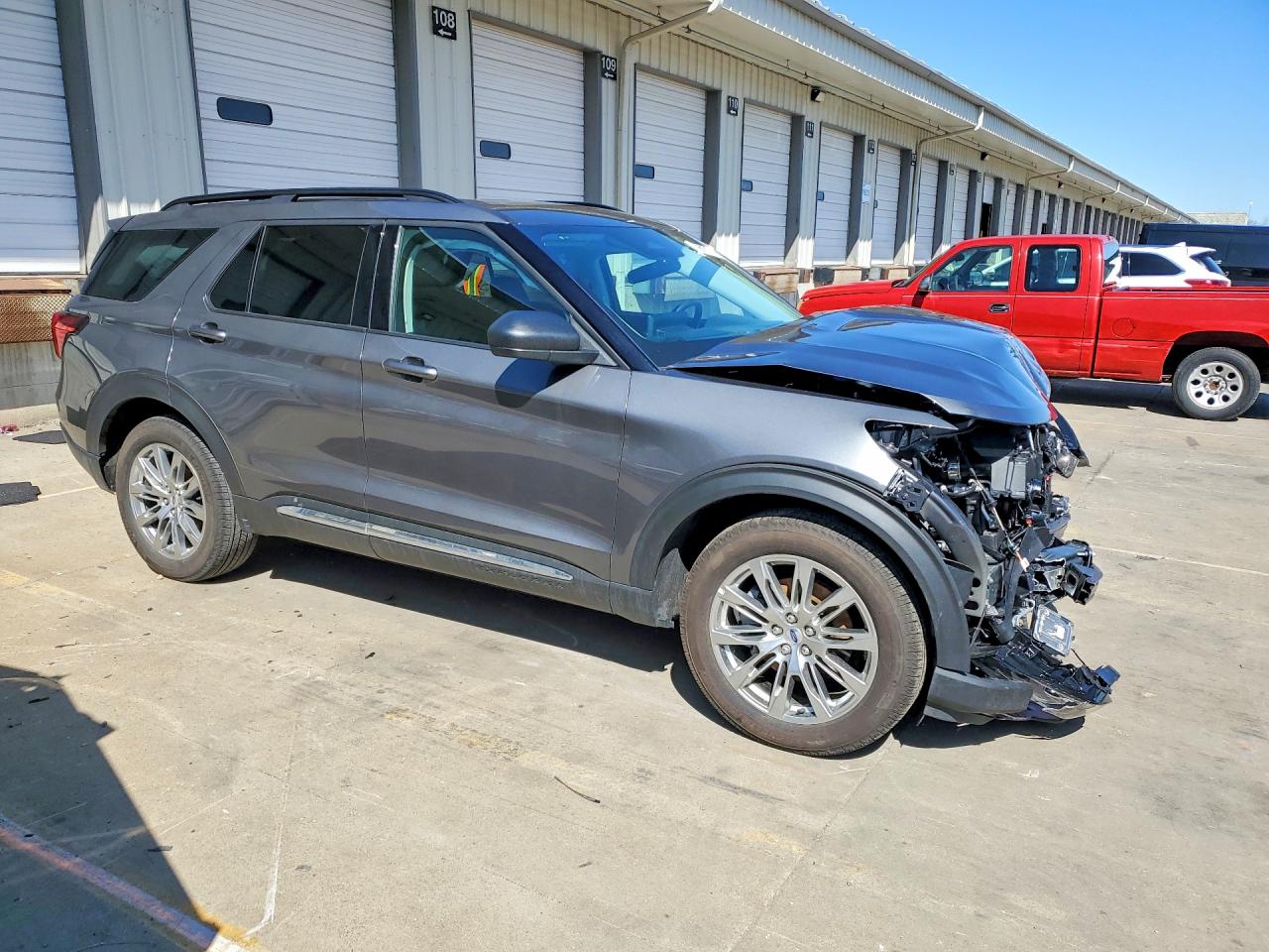 2025 FORD EXPLORER