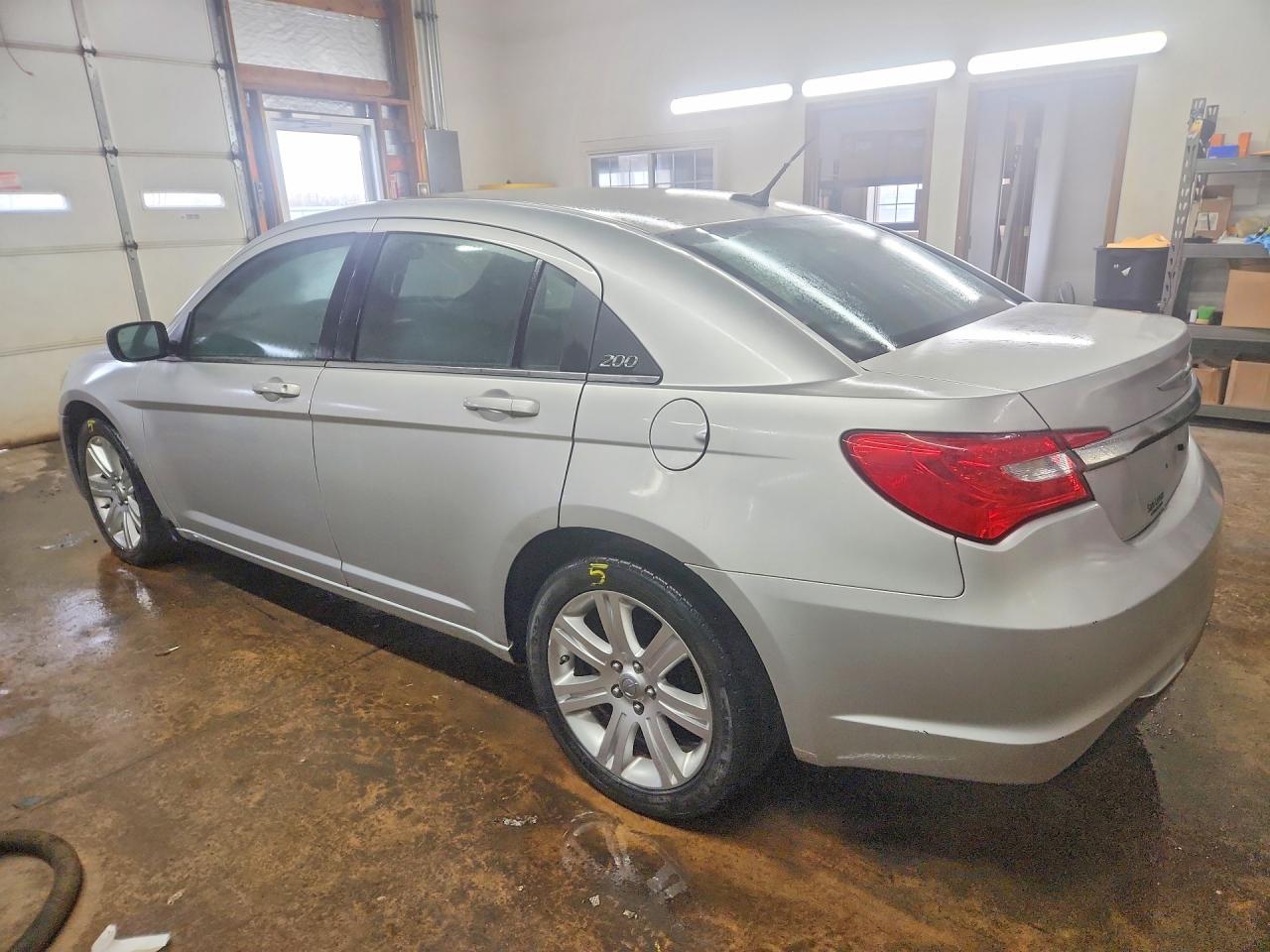 2011 CHRYSLER 200